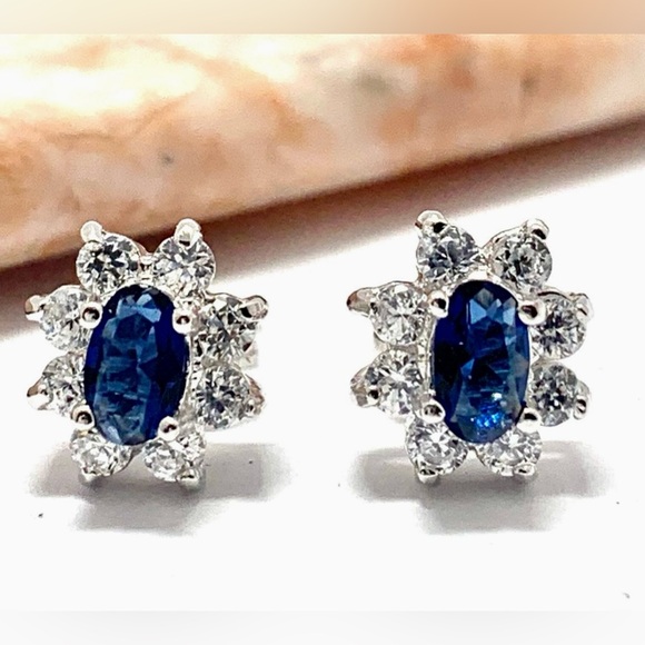 18k White Gold & Fine Jewelry Bronze 3.0ctw Sapphire&White Crystal Stud Earrings - Picture 1 of 4